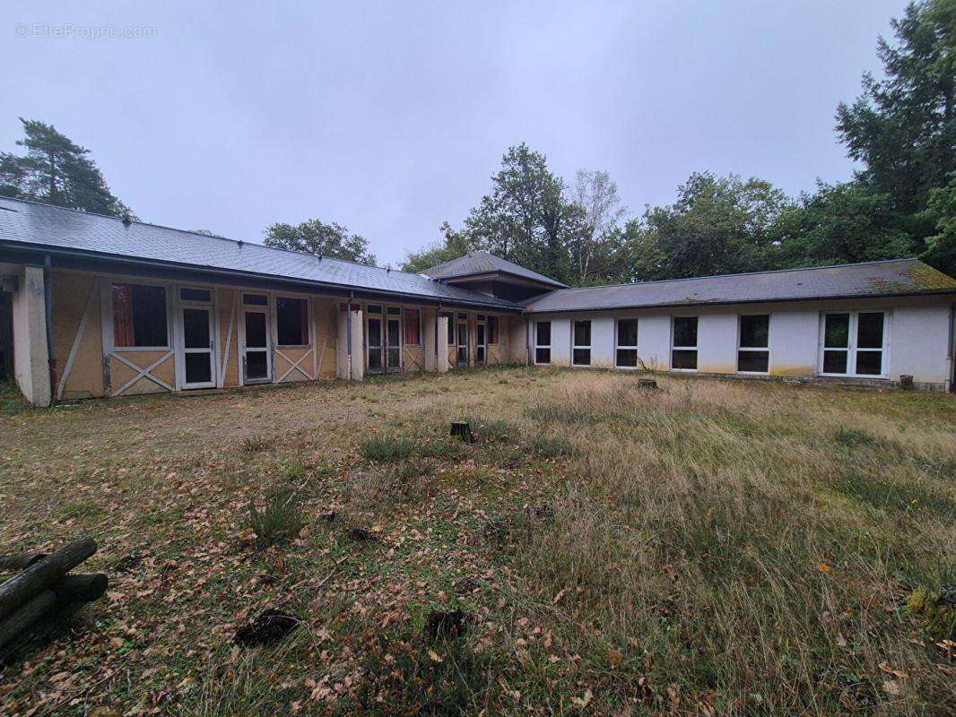 Maison à SAINT-YRIEIX-LE-DEJALAT