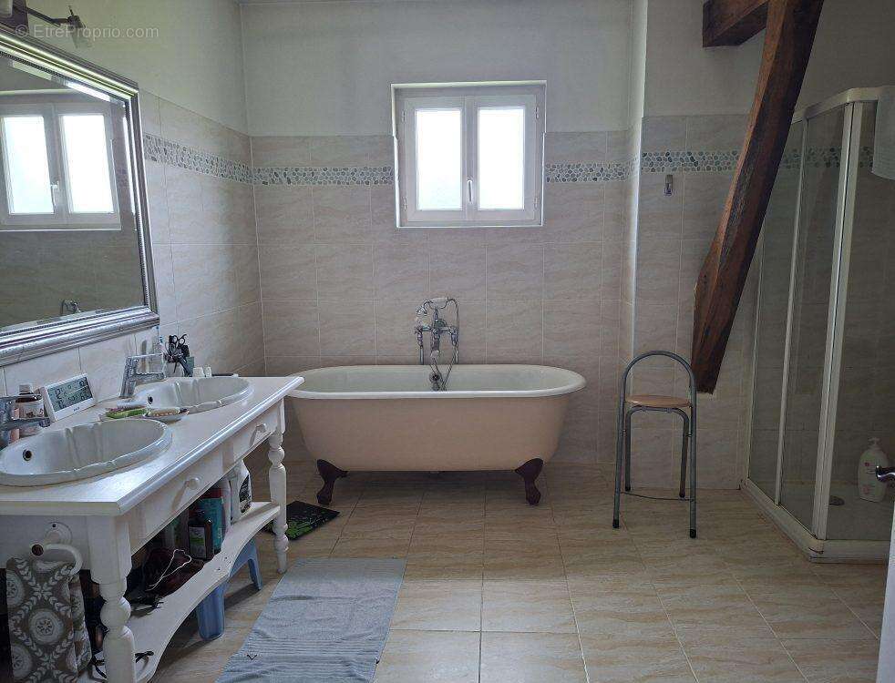 Maison à LODES