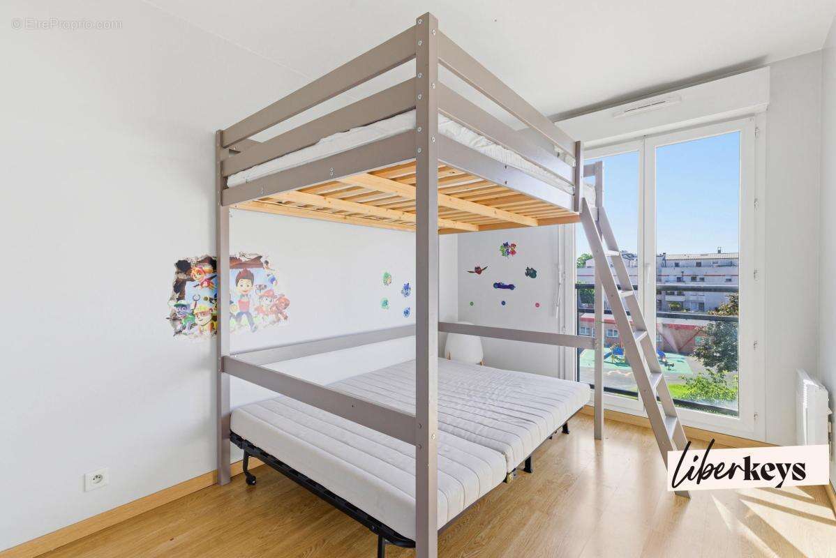 Appartement de 4 pièces aux pieds de la Seine dans le quartier "Gondoles Sud" - photo 9