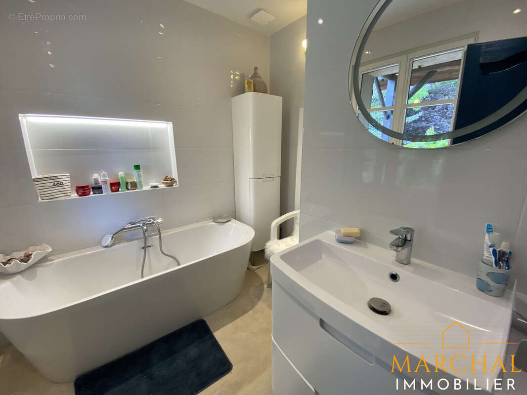 Maison à JOUY-AUX-ARCHES