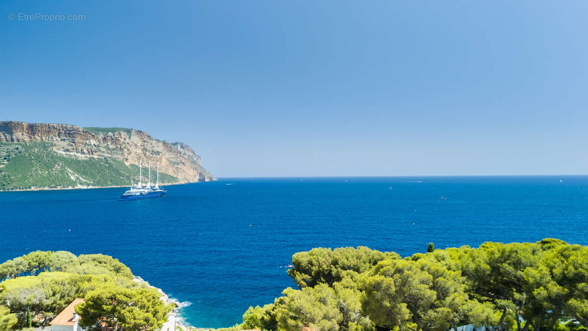 Cassis - Vente maison T5 avec garage & vue mer - photo 9