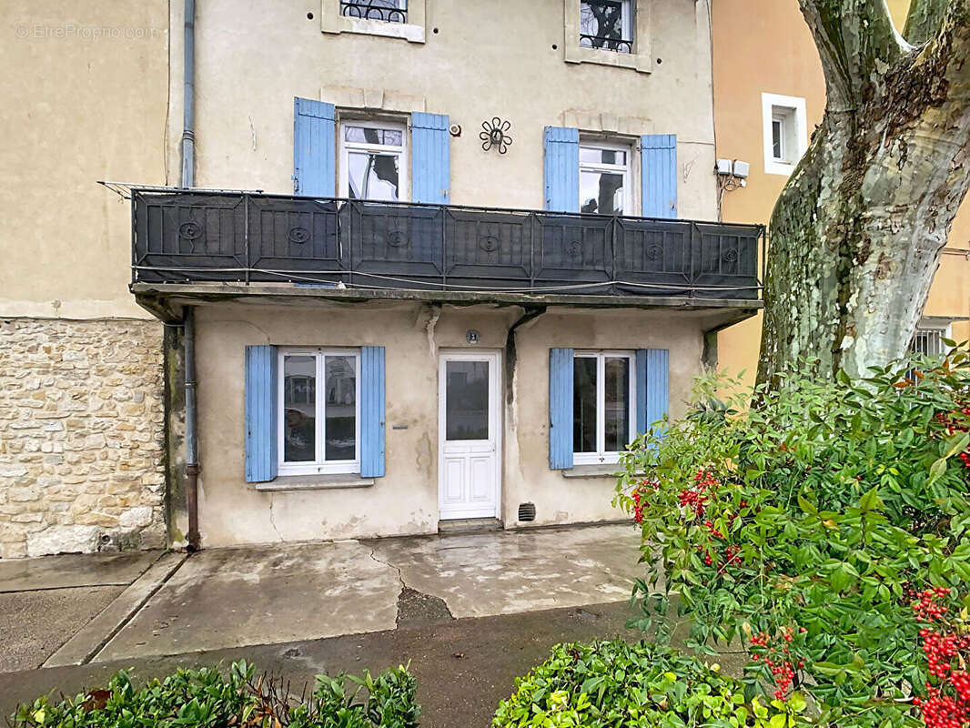 Maison à BOLLENE