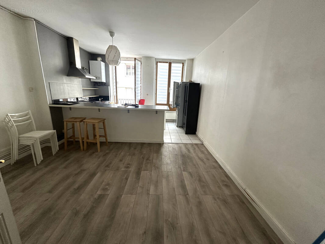 Appartement à SAINT-ETIENNE