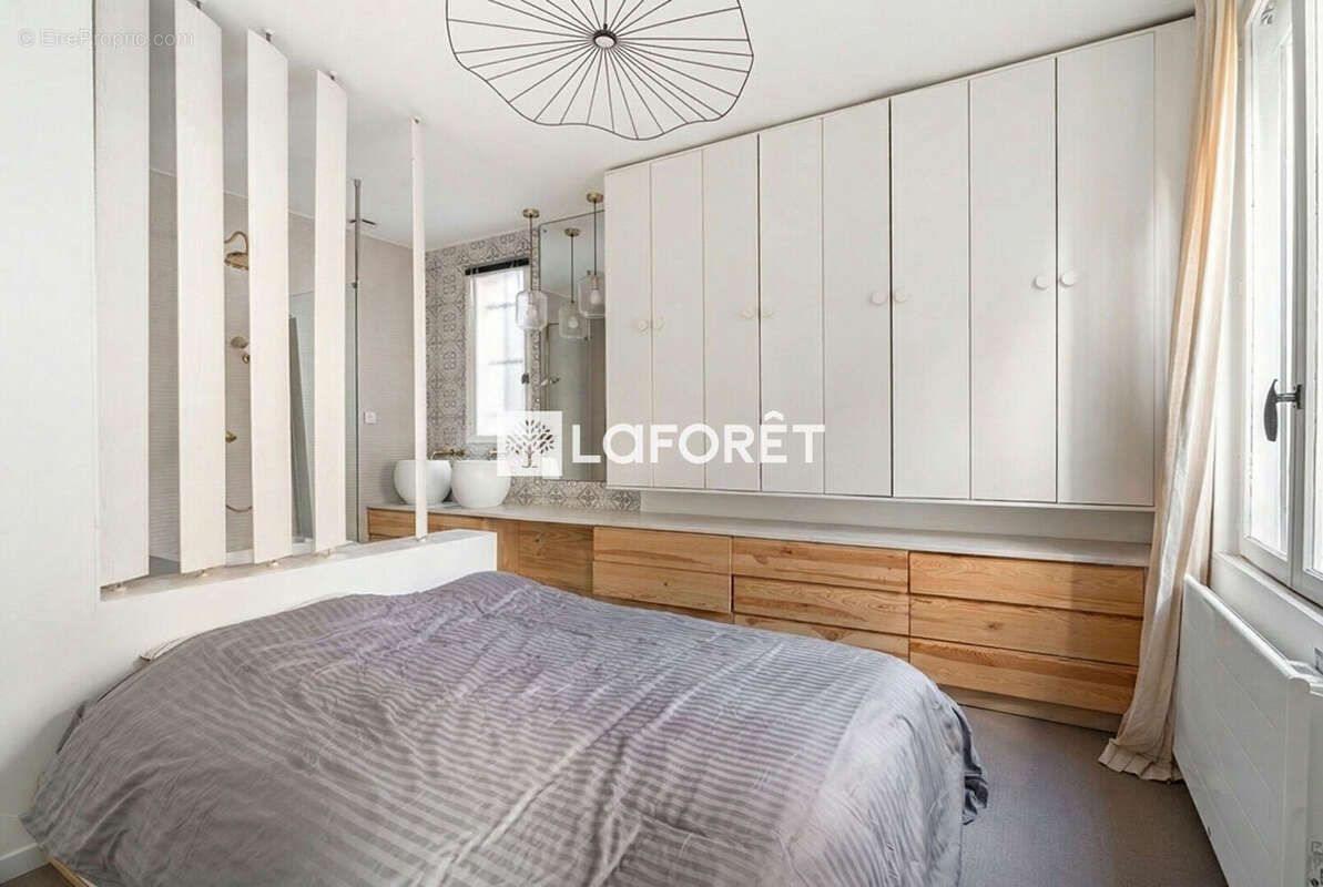 Appartement à PARIS-17E