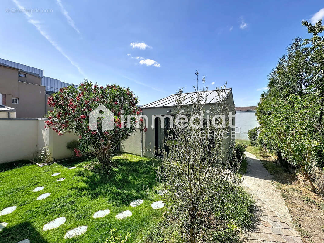 Limitrophe Centre-Villle  Quartier des Coteaux - RUEIL-MALMAISON - photo 27