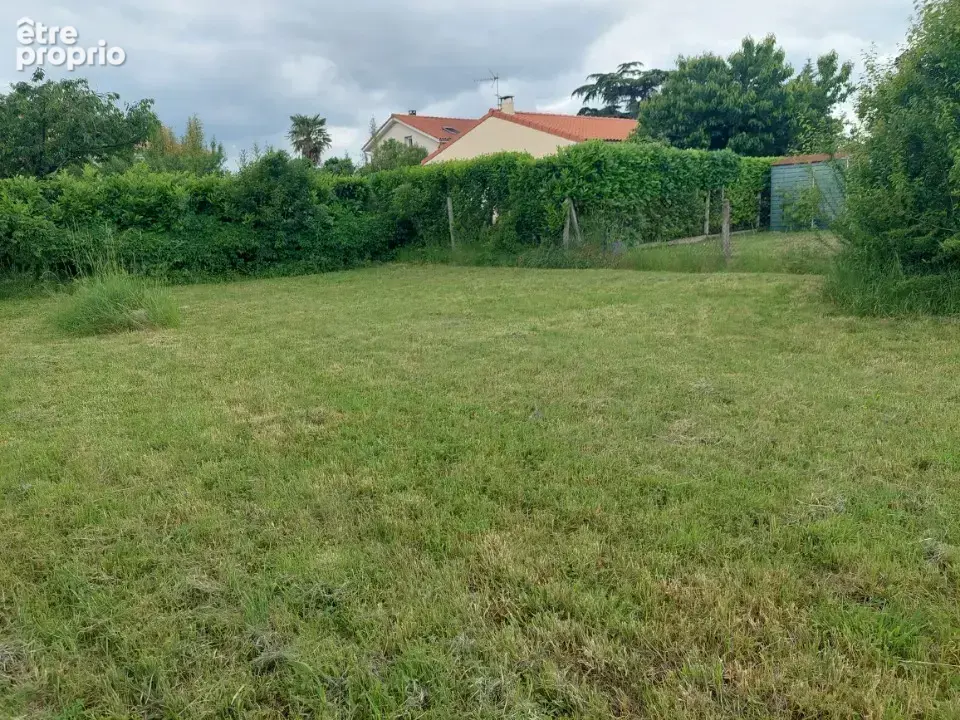 Terrain à AUCAMVILLE