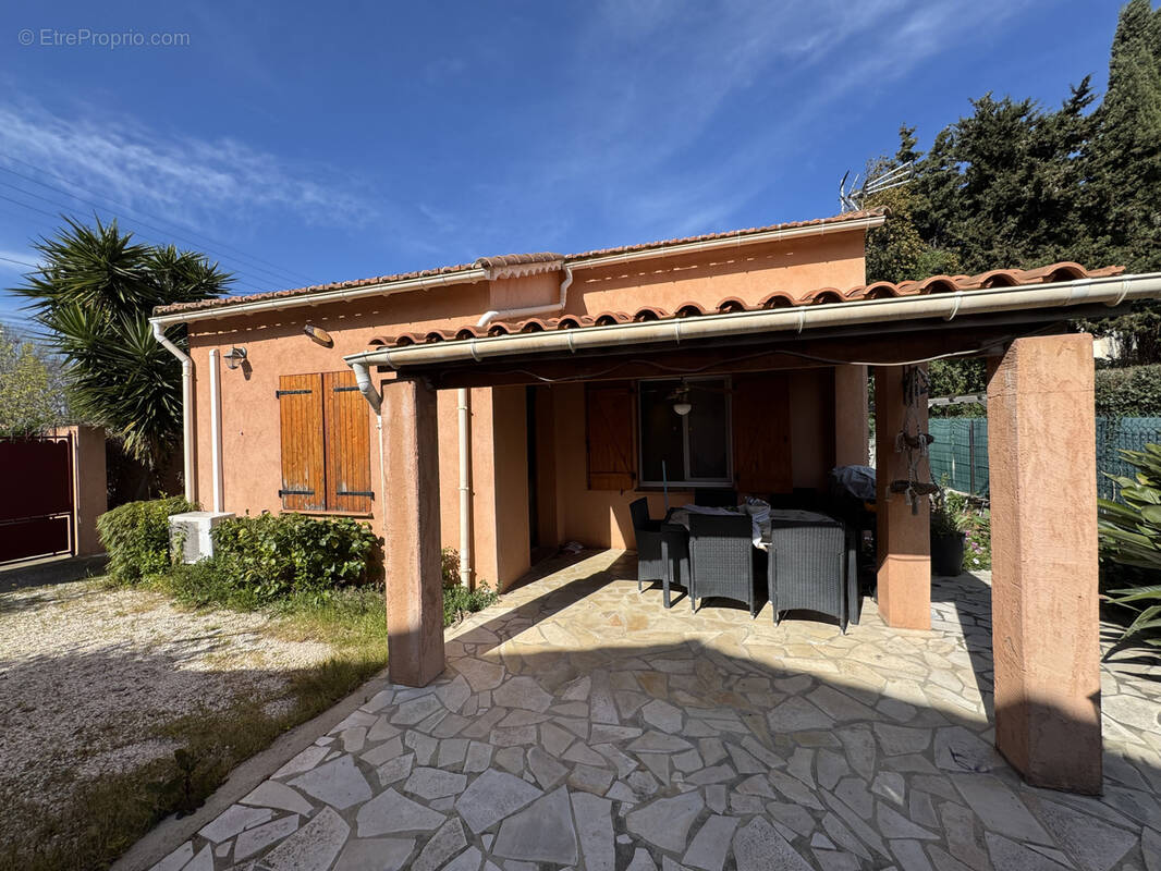 Maison à SIX-FOURS-LES-PLAGES