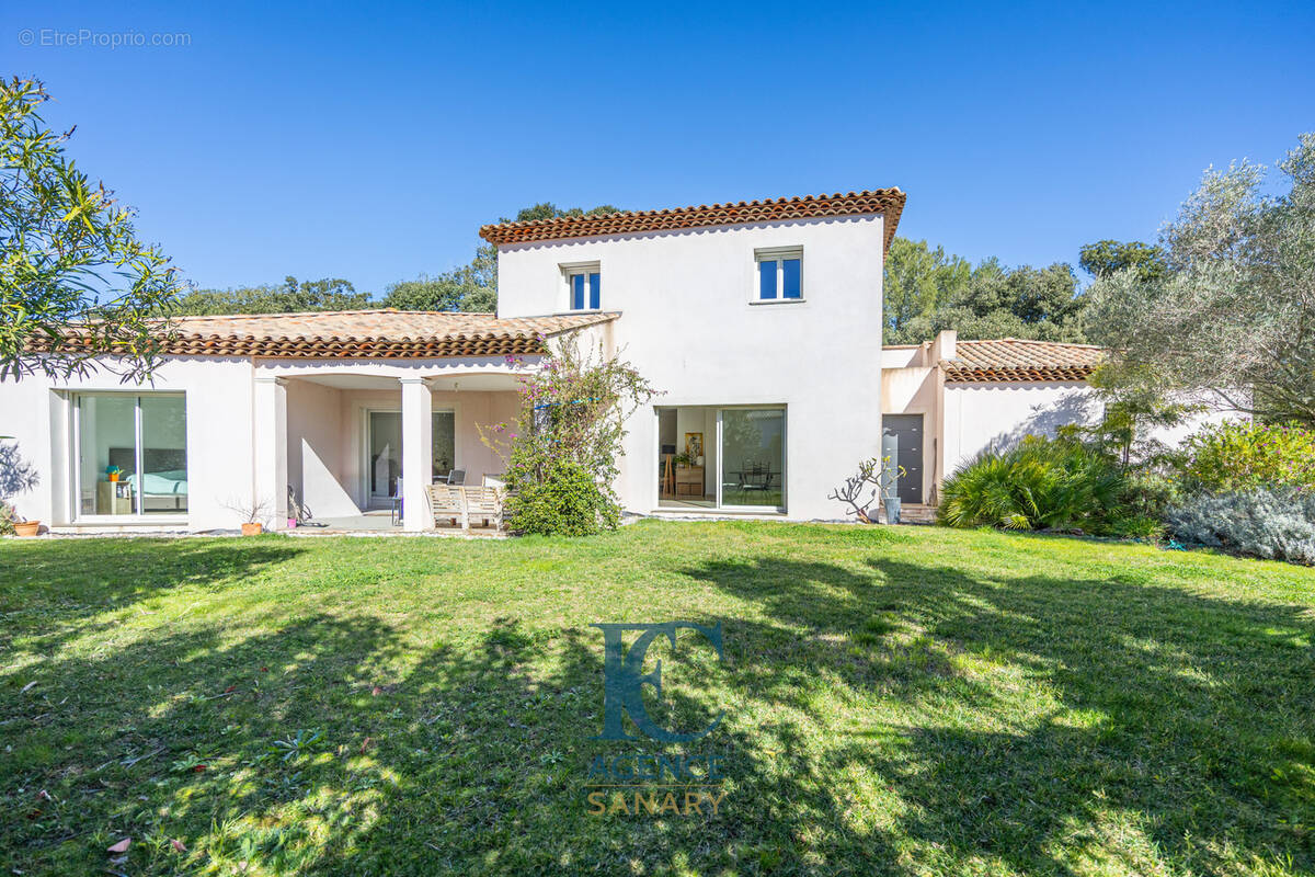 Maison à SIX-FOURS-LES-PLAGES