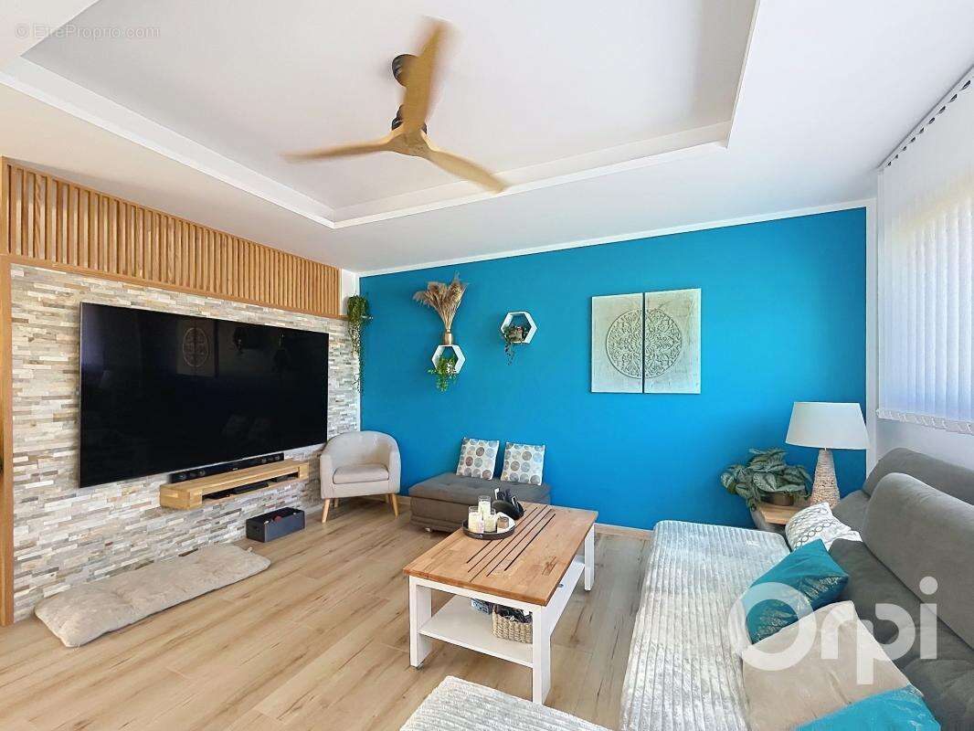 Villa 2 chambres avec piscine, dépendance, garage et atelier - photo 10