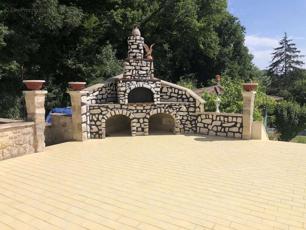 Maison à BAZOCHES-SUR-LE-BETZ