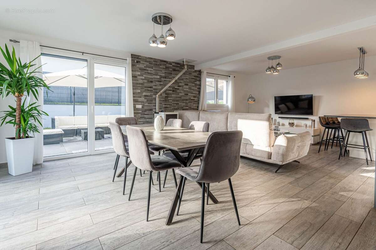 Maison à LA BALME-DE-SILLINGY