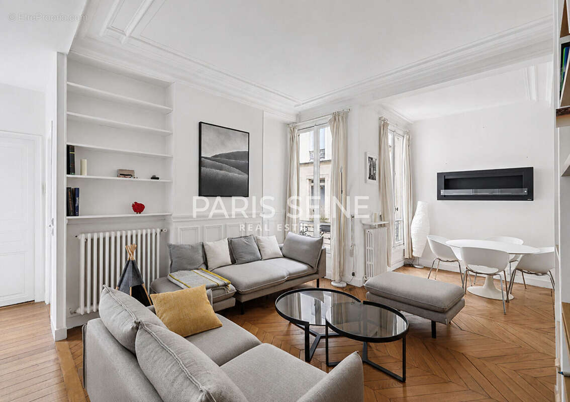 Appartement à PARIS-6E