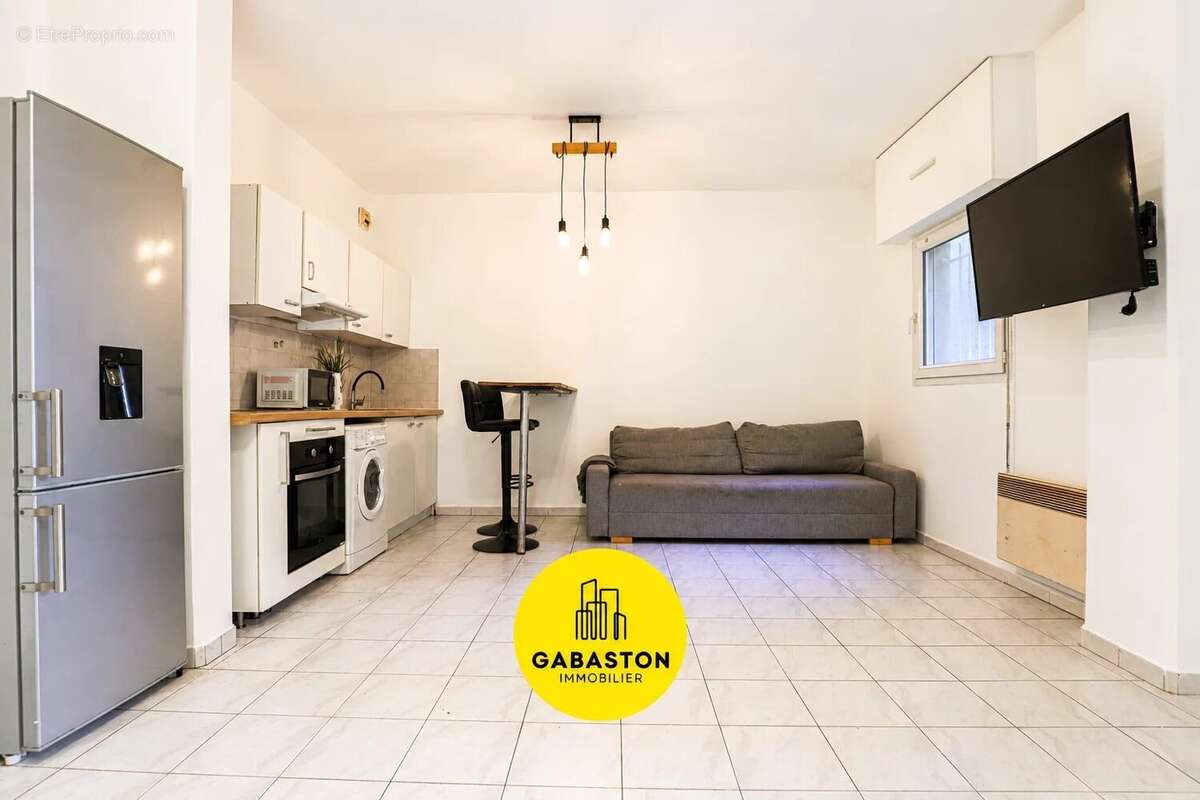 Appartement à MARSEILLE-8E