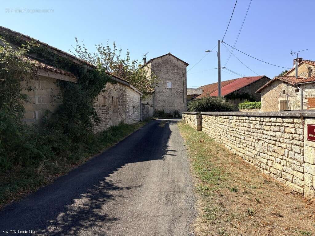 Jolie Maison 5 minutes de Nanteuil avec Terrain Constructible - photo 22