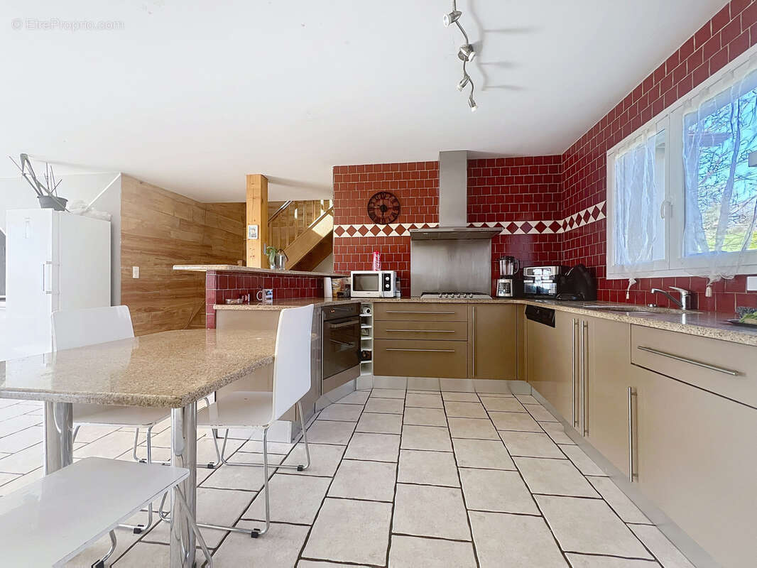 Maison à SAINTE-FEREOLE