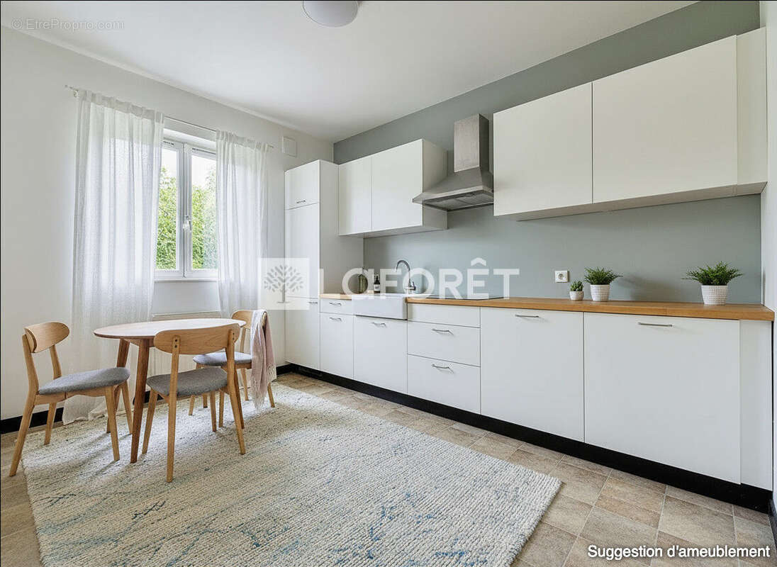 Maison à LES PONTS-DE-CE