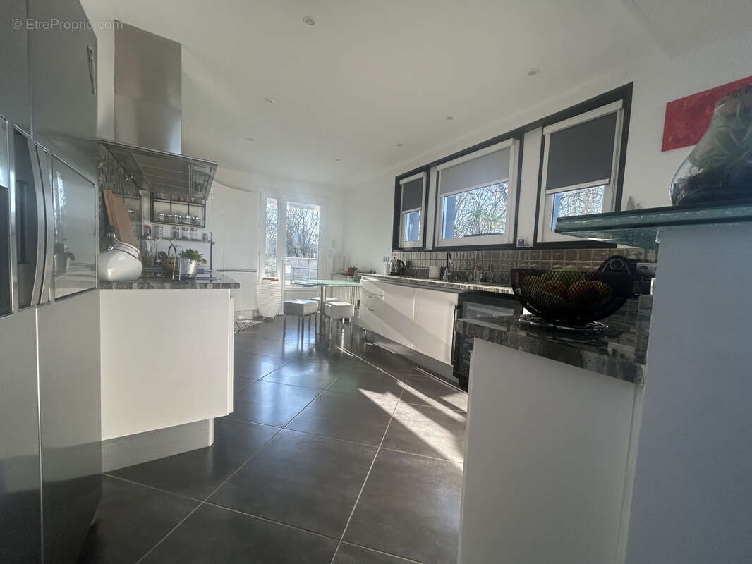 Appartement à SAINTES