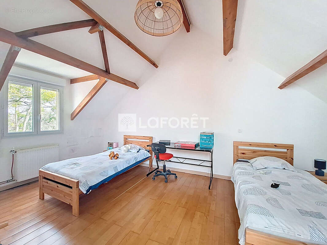 Maison à LINAS