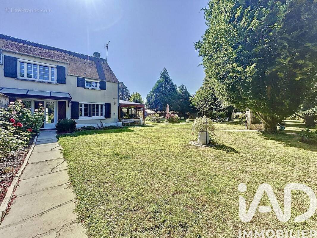 Photo 1 - Maison à LA HOUSSAYE-EN-BRIE