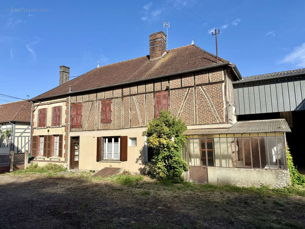 Maison à CRESANTIGNES