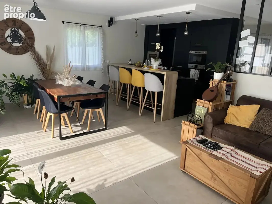 Très belle Maison individuelle récente à deux pas du centre bourg de Villars - photo 7