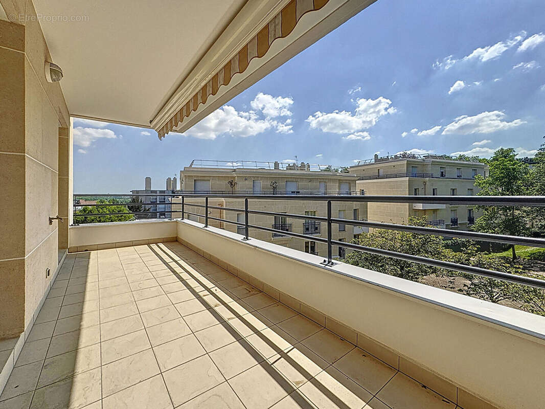 Appartement à LE PLESSIS-ROBINSON