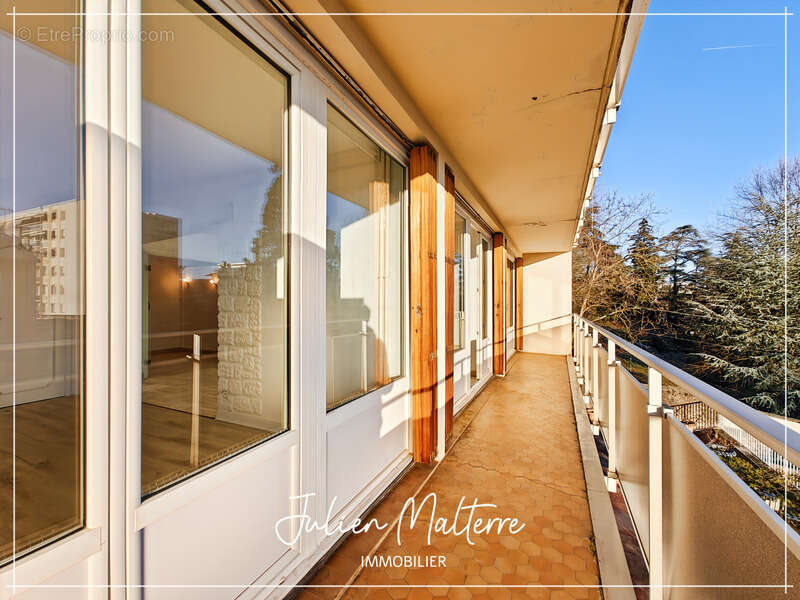 Appartement à SAINT-ETIENNE