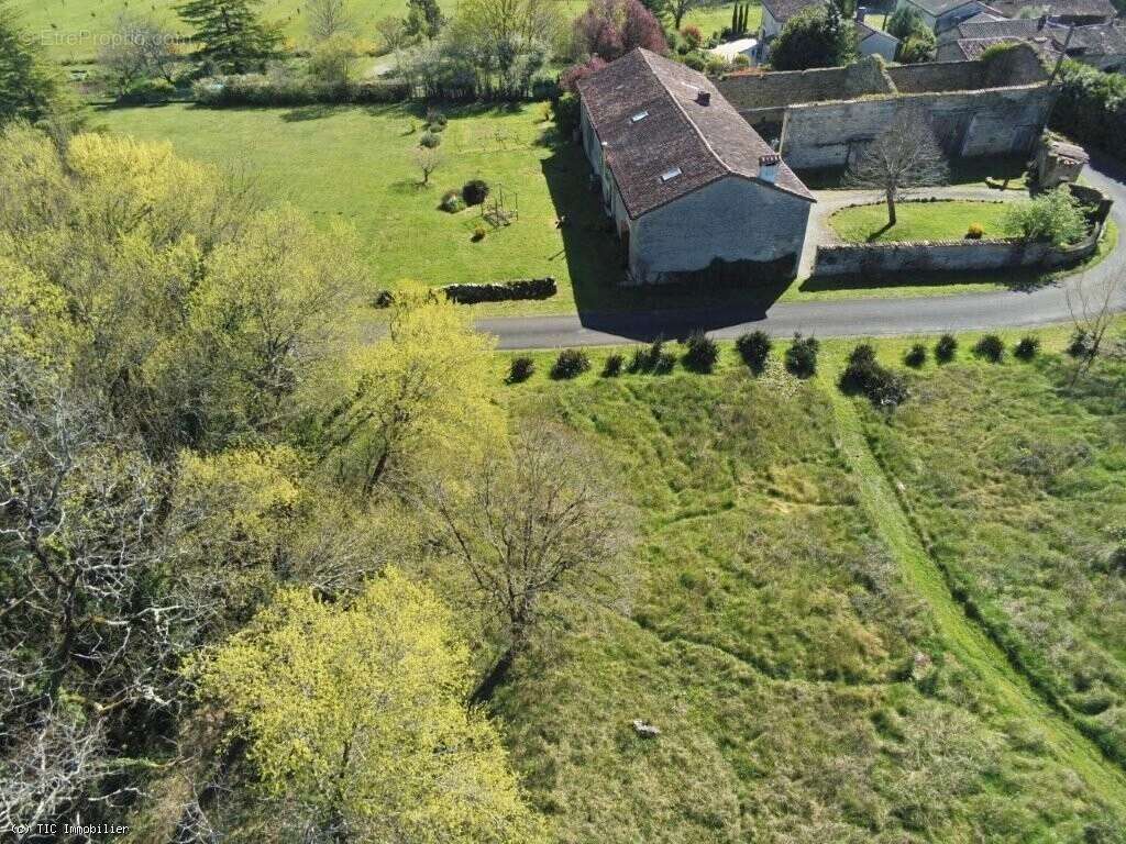 Maison à MANSLE