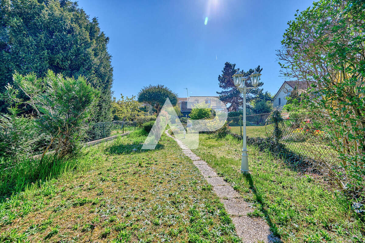 Maison à RUEIL-MALMAISON