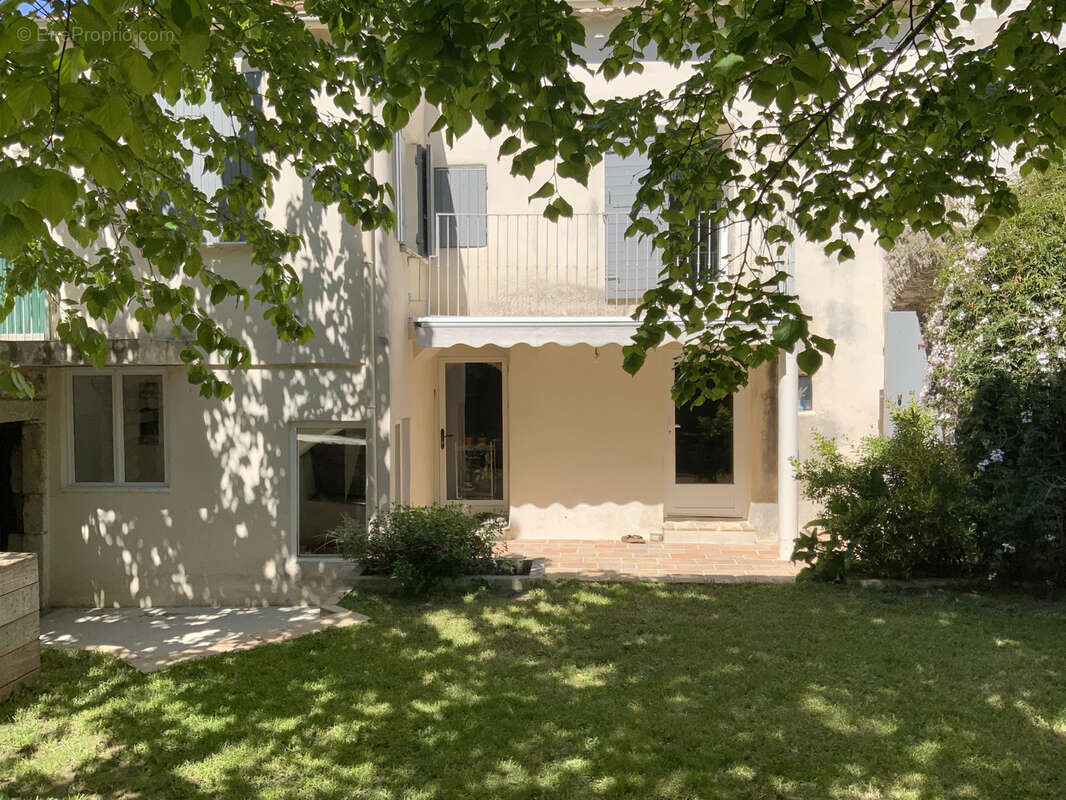 Charmante maison de village avec terrasses et jardin. - photo 5