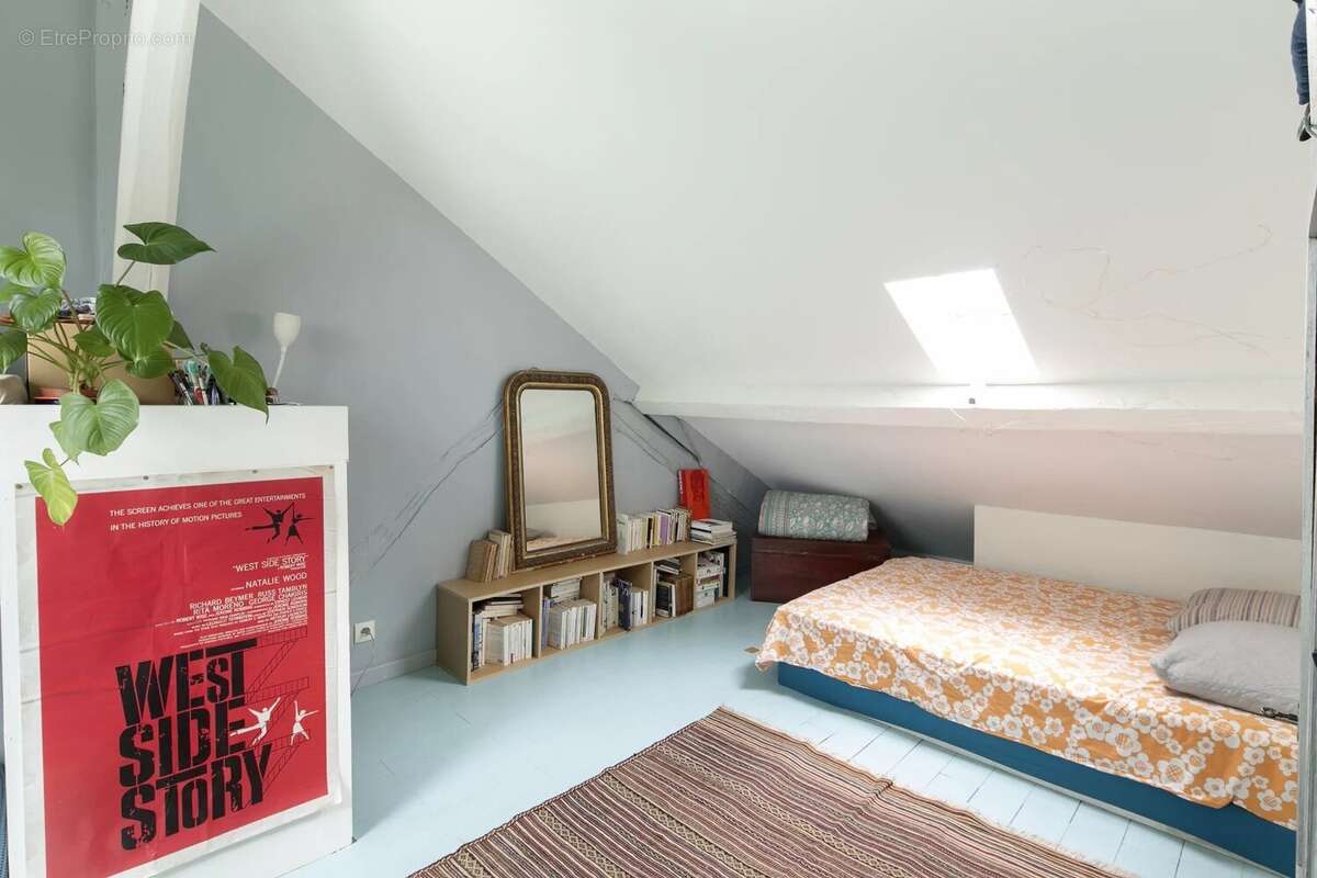 Appartement à PARIS-10E