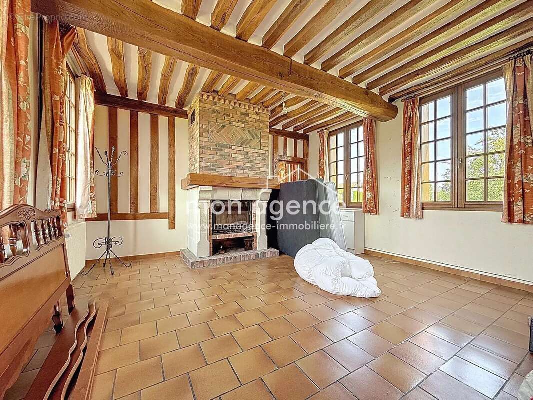 Maison à SAINT-AUBIN-CELLOVILLE