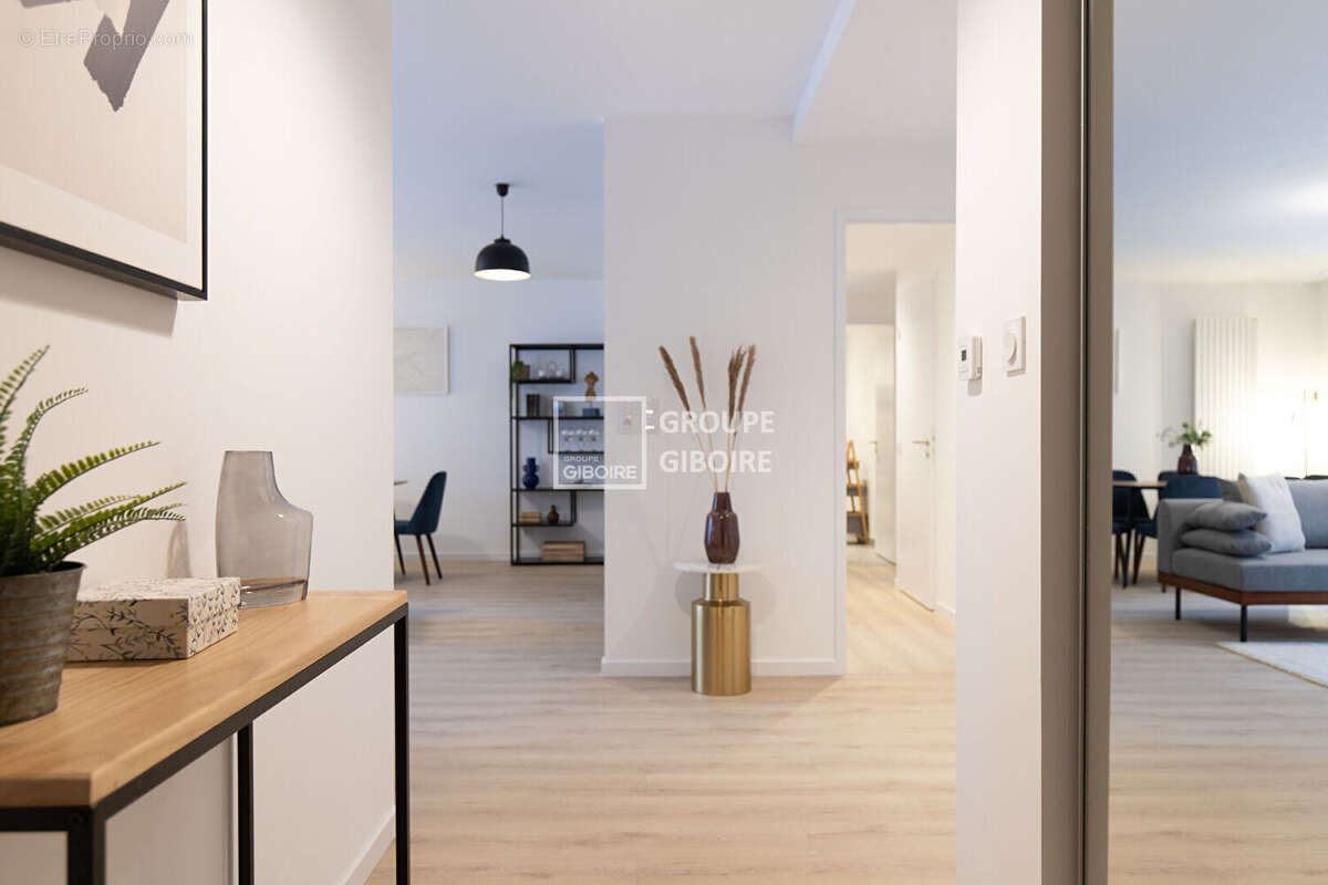 A vendre agence giboire saint malo appartement type 4 terrasse jardin parkings - photo 3