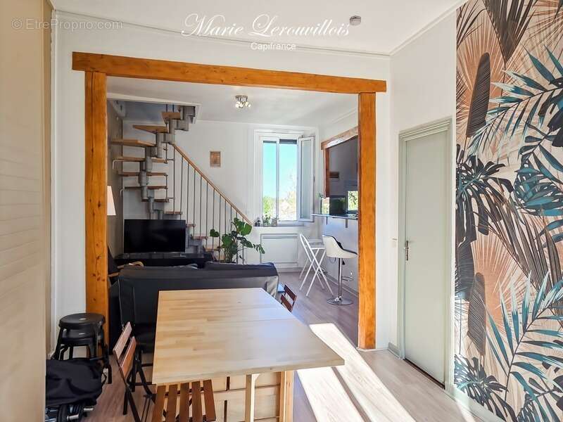 Appartement à SAINT-JULIEN-LES-VILLAS