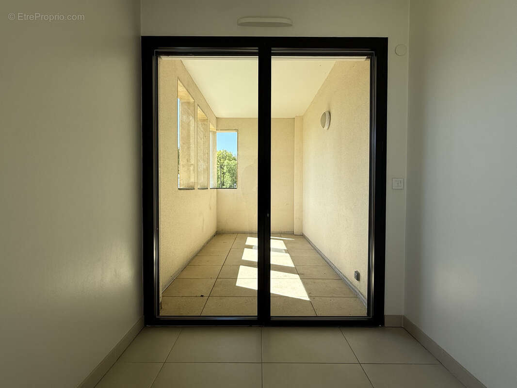 Appartement à CHATEL-SAINT-GERMAIN