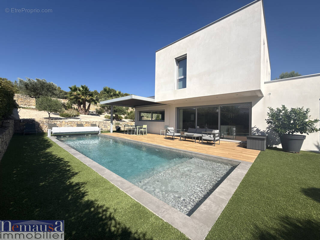 Maison à NIMES
