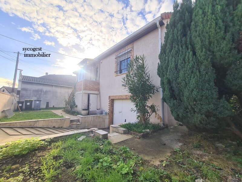 Maison à AULNAY-SOUS-BOIS