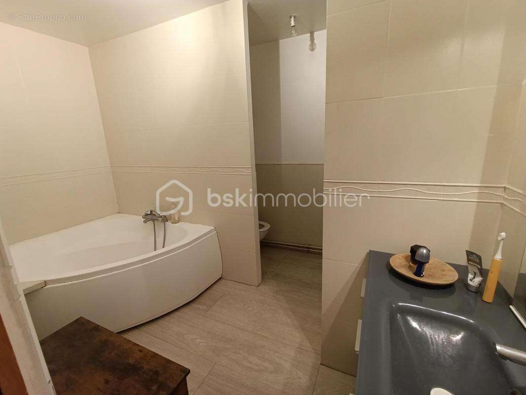 Appartement à LA MURETTE