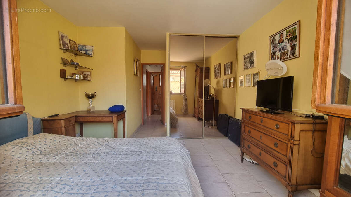 Maison à LA LONDE-LES-MAURES