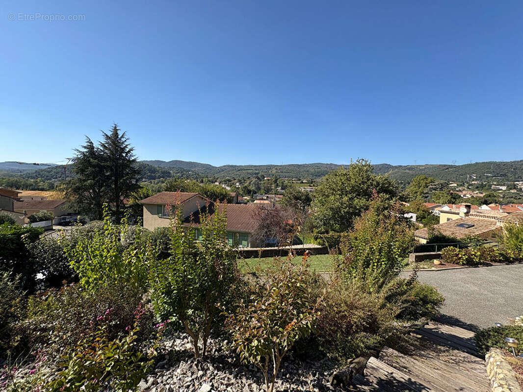 Maison à SAINT-PERAY