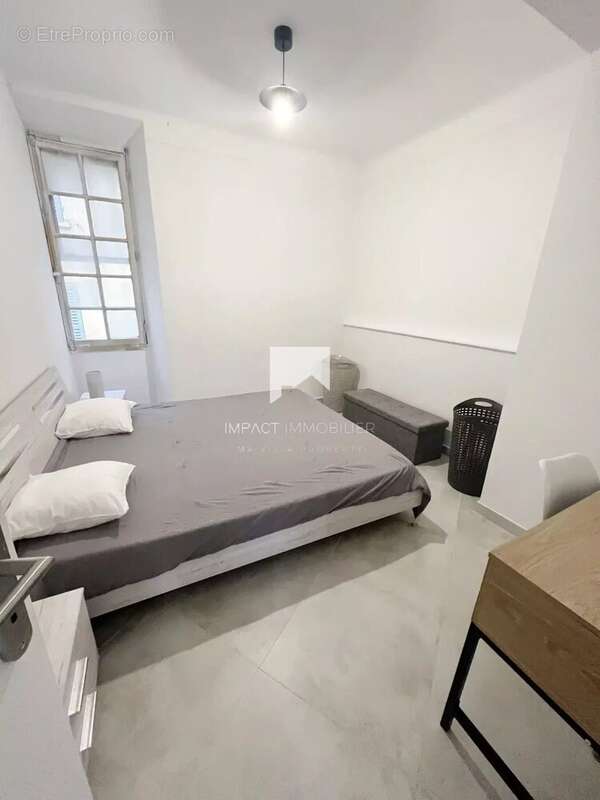 Hyères - Proche Place Massillon - T3 55m² Refait à Neuf + Cave - photo 6