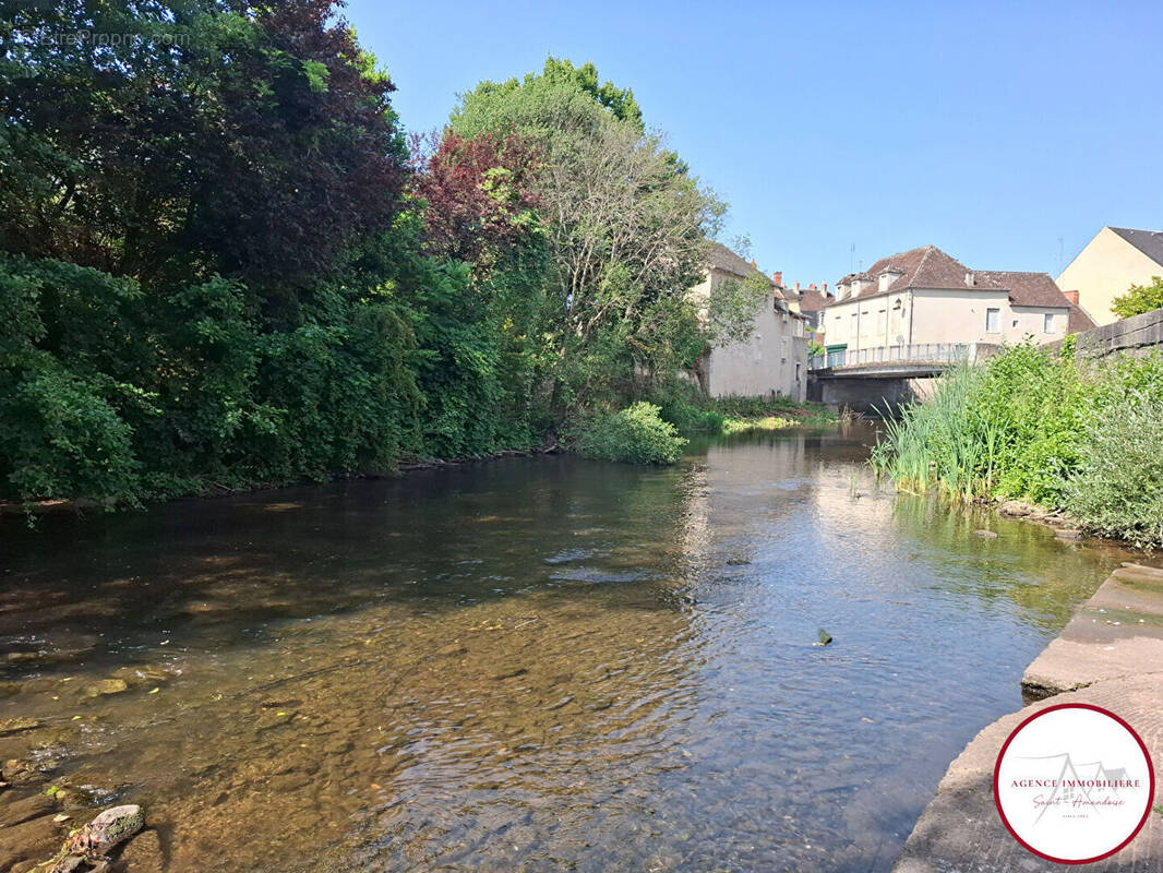 Maison à SAINT-AMAND-MONTROND