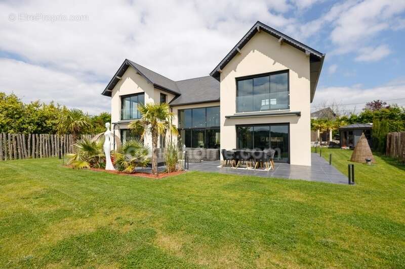 Maison à PENNEDEPIE