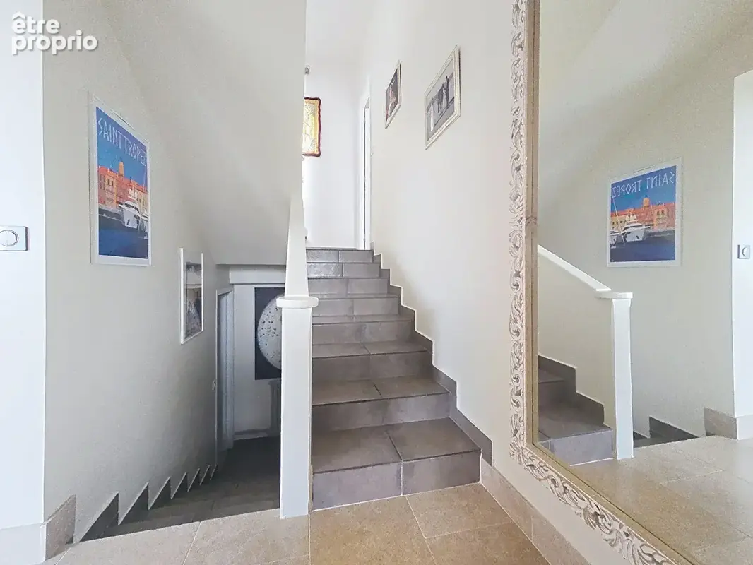 TROUVILLE SUR MER - Villa de 7 pièces avec garage - photo 10