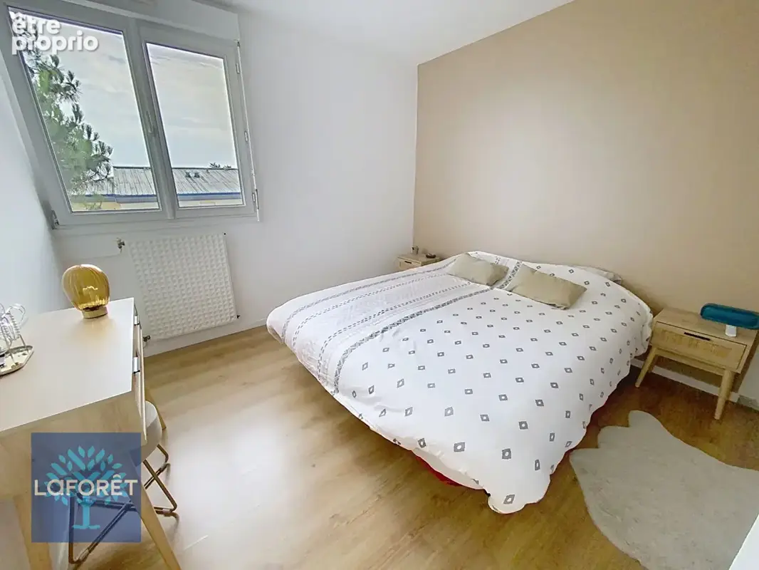 Appartement Fougeres  4 pièce(s) 80 m2 - photo 8