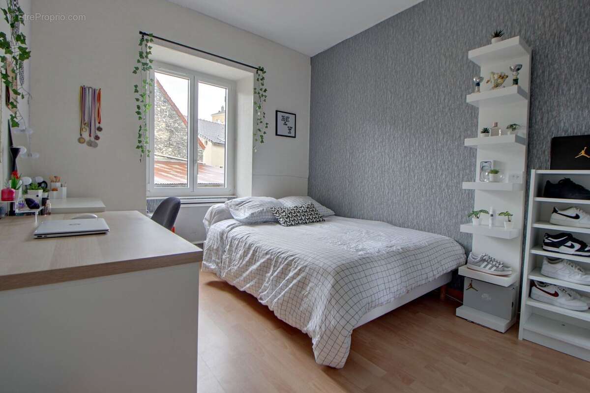 Appartement à VILLEPREUX