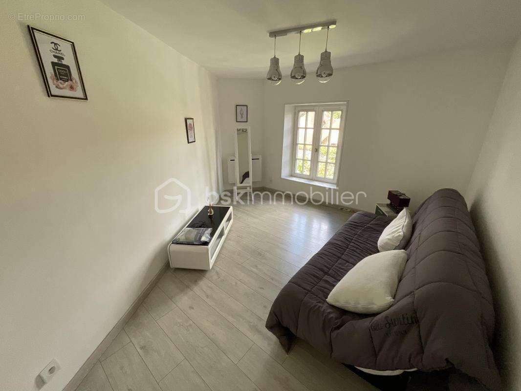  Ensemble immobilier polyvalent à Bouray-sur-Juine - photo 13