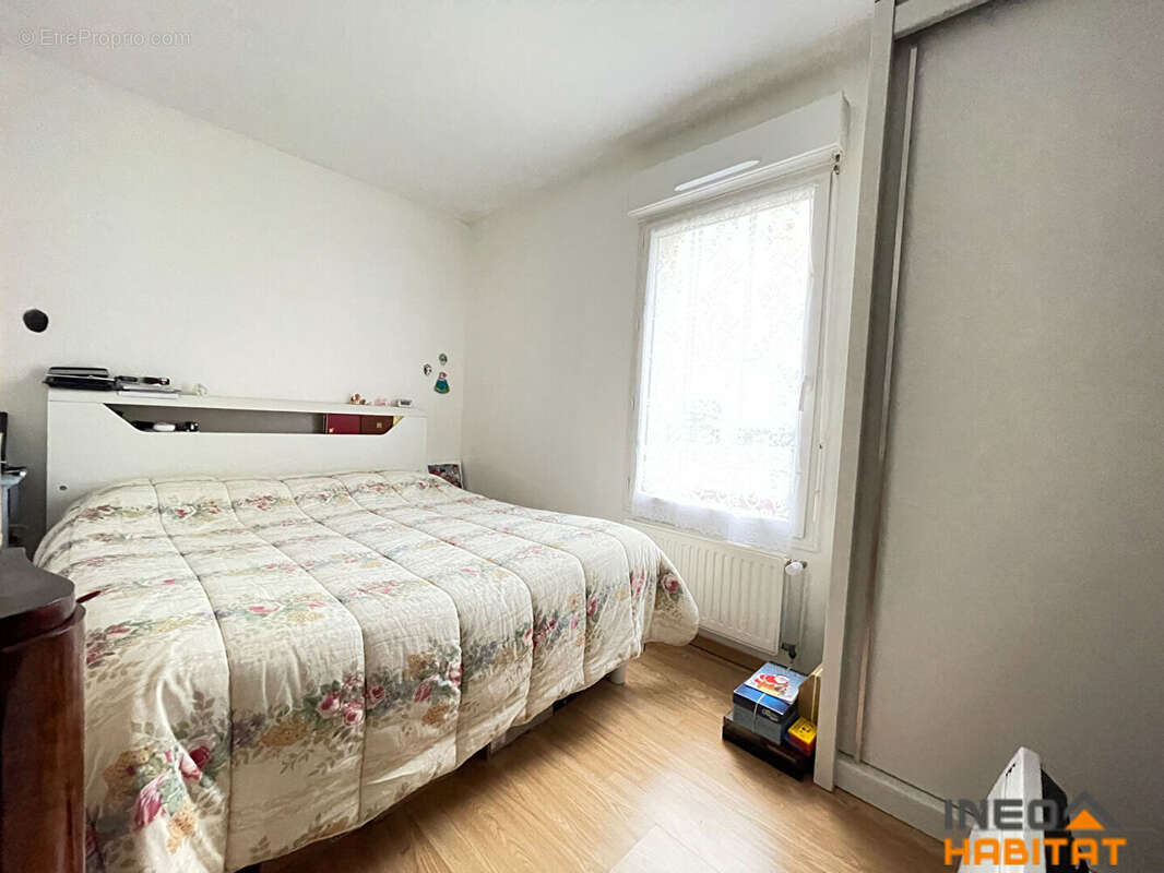 Appartement à LA MEZIERE