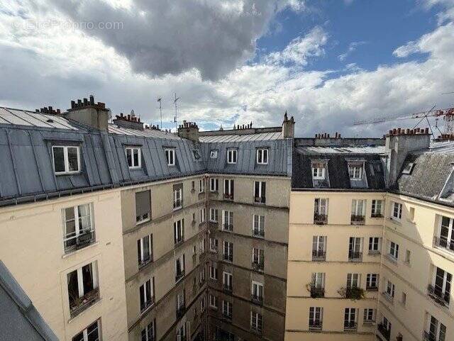 Appartement à PARIS-18E
