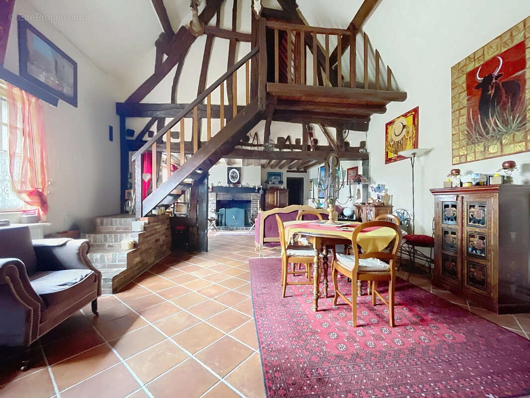 Maison à L'HOSMES